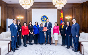 “Нийгмийн ажлын тухай” анхдагч хуулийн төслийг өргөн мэдүүлэв